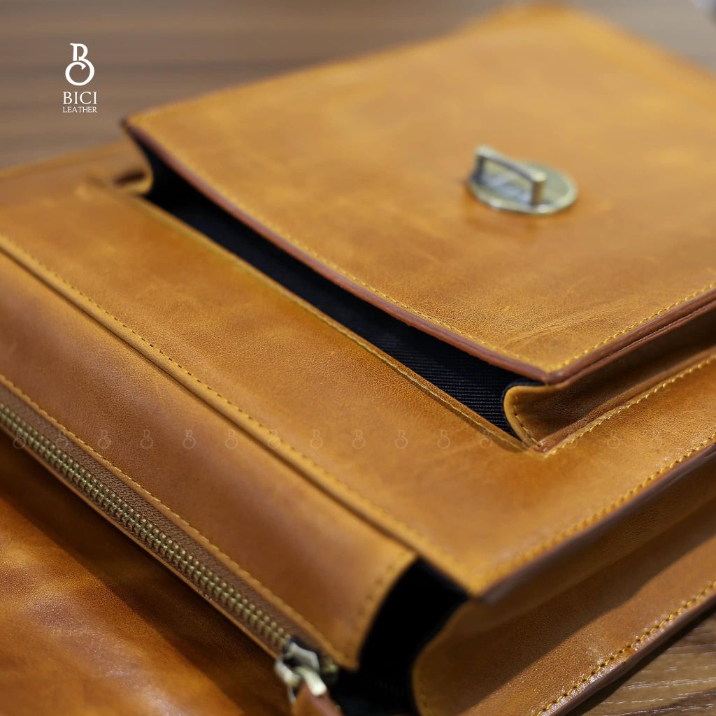 STANDING CLASSIC - IPAD BAG