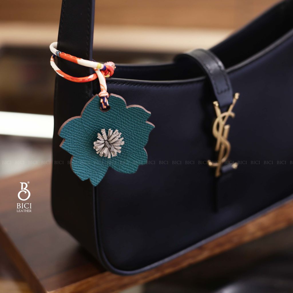 CHARM - FLOWER