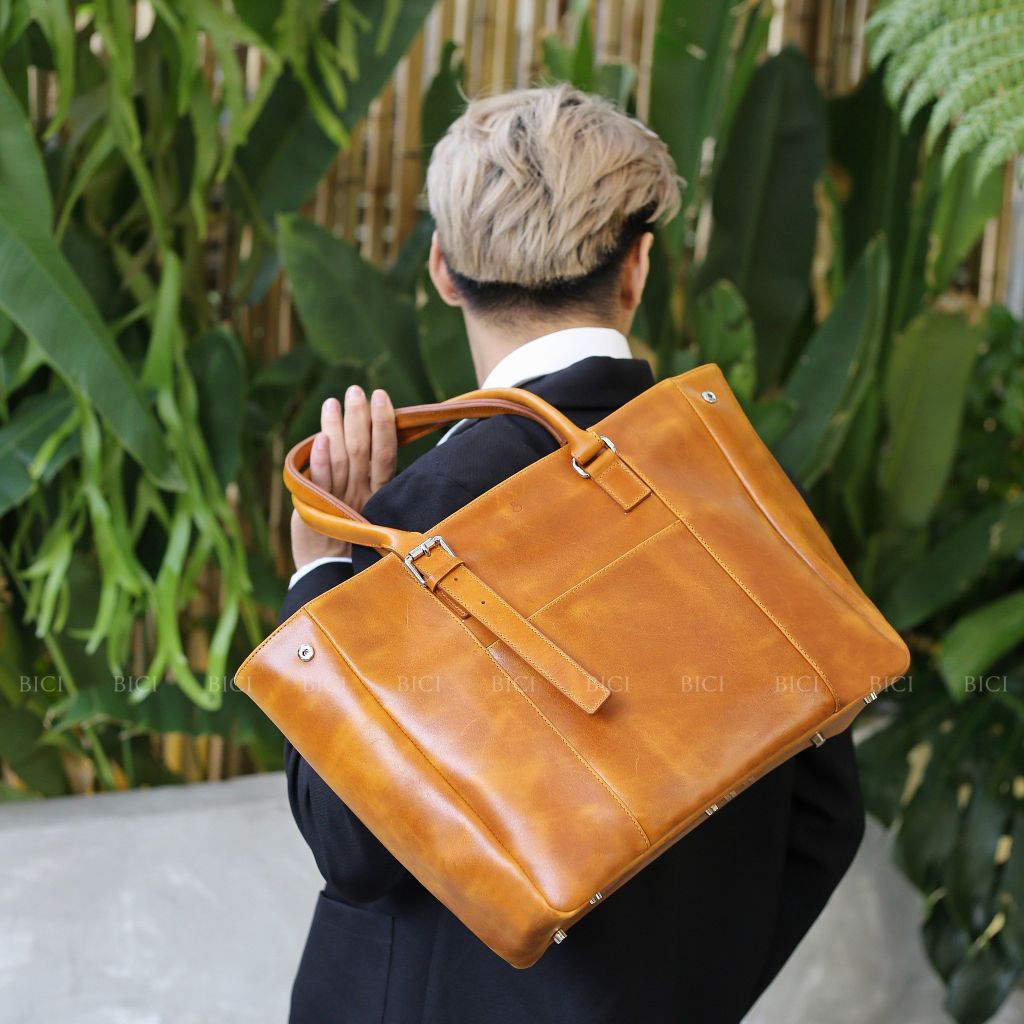 LINE TOTE