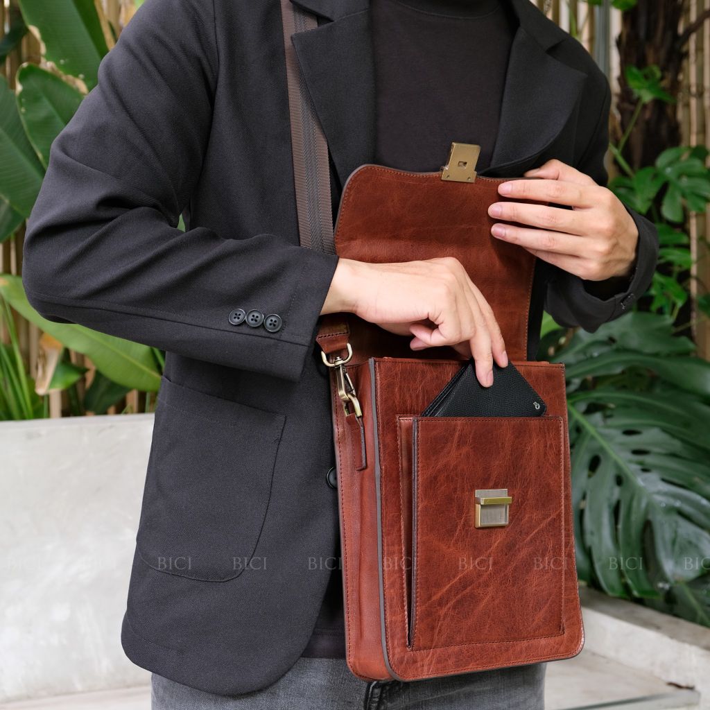 STANDING CLASSIC - IPAD BAG