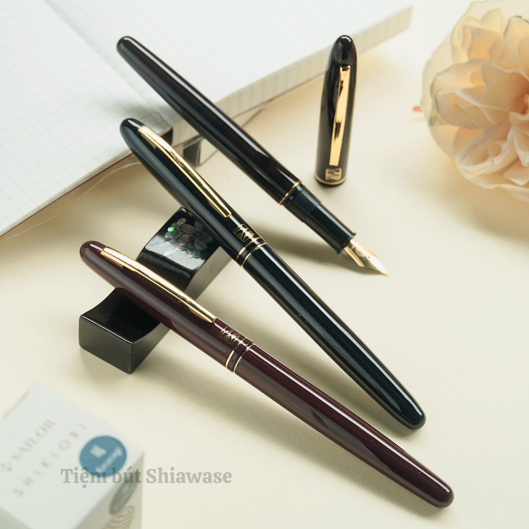  Wancher Kuretake Nodoka - Kurogasumi (Black) 