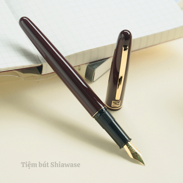  Wancher Kuretake Nodoka (Red) 