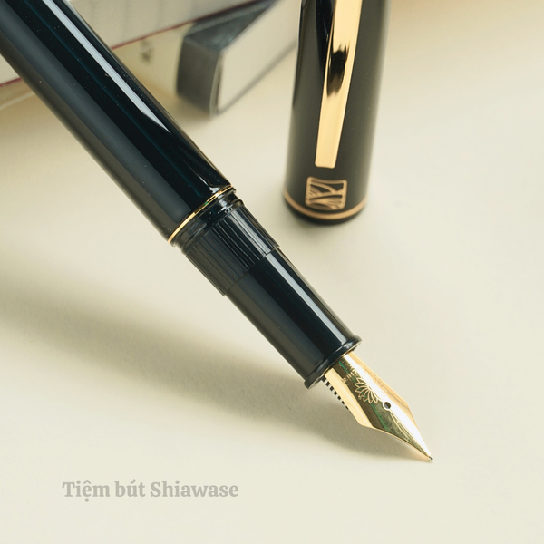  Wancher Kuretake Nodoka - Kurogasumi (Black) 