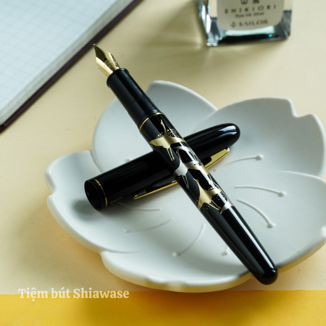  Bút Máy Wancher x Kuretake Kindai Makie Fountain Pen - Kakujyuu - Black 