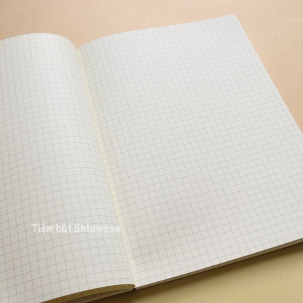  Sổ Apica Premium C.D. Notebook A5 Beige - Giấy Kem - Kẻ Ô Vuông 