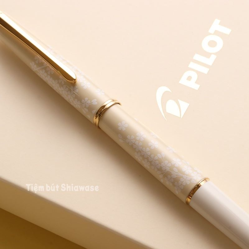  Bút Máy Pilot Lady White - Sakura 