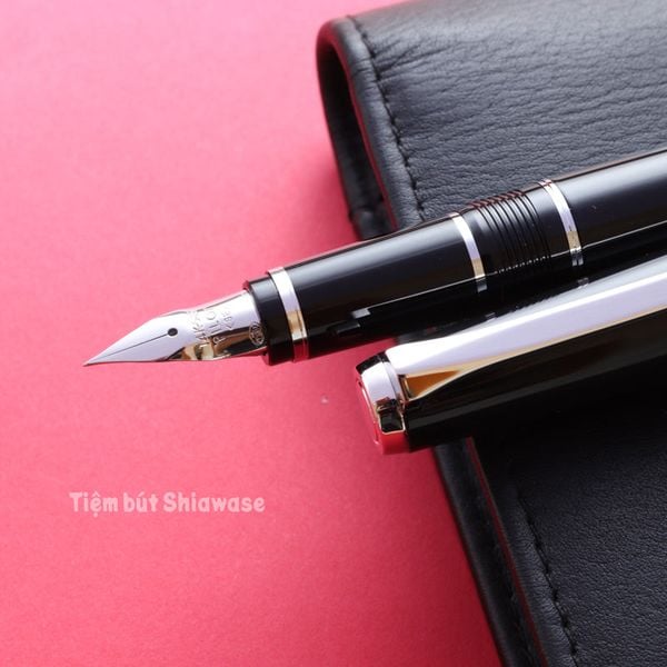  Bút Máy Pilot Elabo Ngòi Soft - Black - Đen (Bản Metal) 
