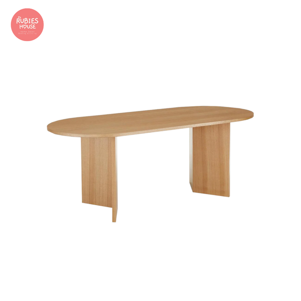  Bàn ăn V-Leg phong cách Bắc Âu Rubies House 