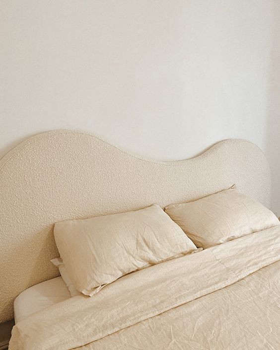  Giường ngủ bọc nệm cao cấp Curved Bed phong cách Bắc Âu Rubies House 