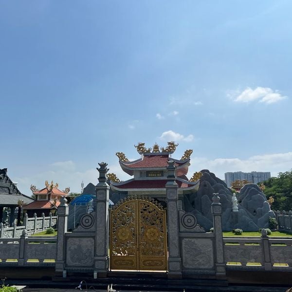 Lăng Mộ Gia Tộc