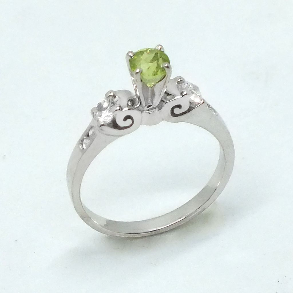 Nhẫn Peridot - PE042
