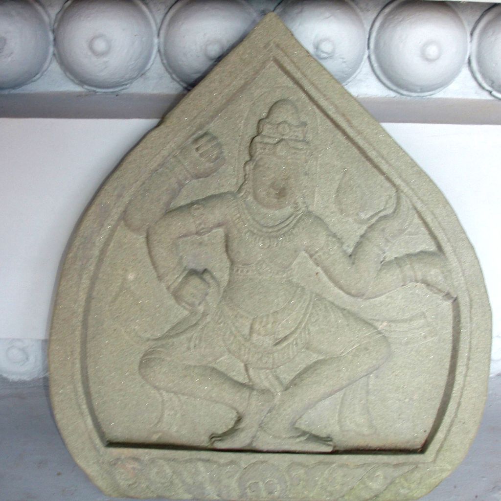 Tượng Siva múa (Trà Kiệu)