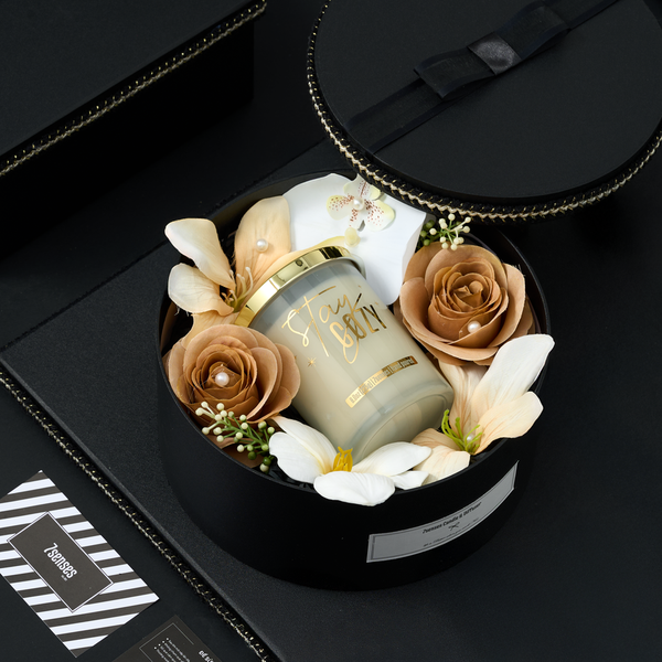  Set quà Stay Cozy - hương Gỗ tuyết tùng, Cam quýt 