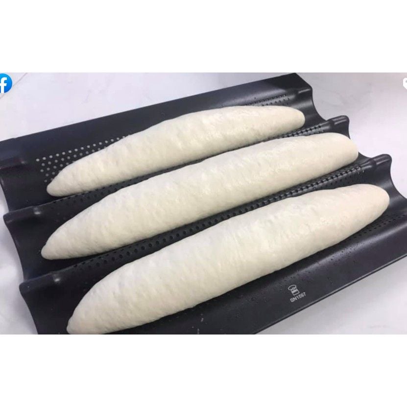  Khay làm bánh mỳ Baguette 3 rãnh chống dính Sanneng SN1597 