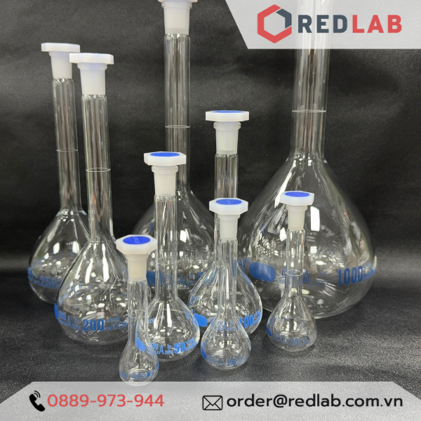 Bình định mức trắng BIOHALL 1 2 5 10 20 25 50 100 200 250 500 ml 1L 2L 5L 10L, class A, nút nhựa, vạch sơn xanh, có VAT