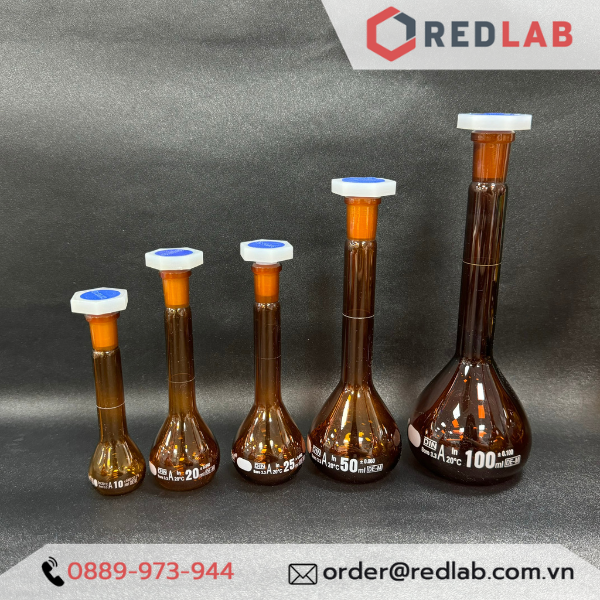 Bình định mức Nâu BIOHALL 1 2 5 10 20 25 50 100 200 250 500 ml 1L 2L 5L 10L, class A, nút nhựa, vạch sơn trắng, có VAT