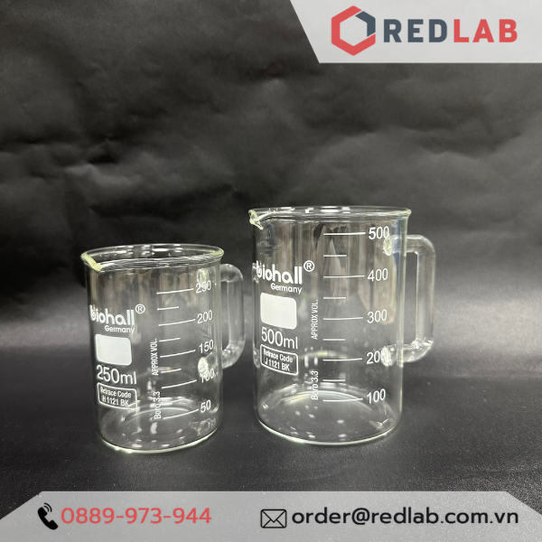 Cốc thuỷ tinh có tay cầm 250ml 500ml BIOHALL Germany – beaker có quai, chia vạch trắng, có VAT