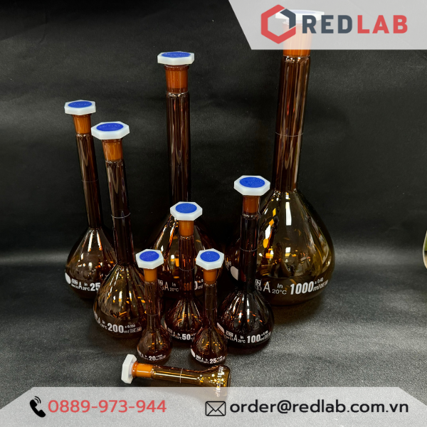 Bình định mức Nâu BIOHALL 1 2 5 10 20 25 50 100 200 250 500 ml 1L 2L 5L 10L, class A, nút nhựa, vạch sơn trắng, có VAT