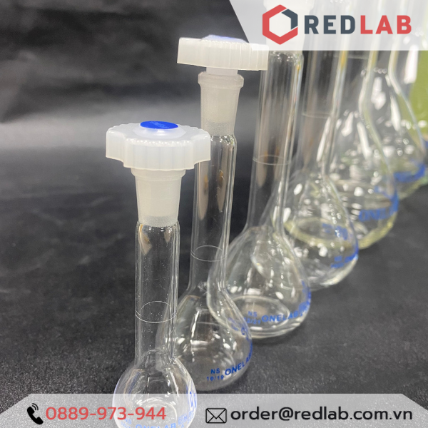 Bình định mức trắng nút nhựa ONELAB 10 20 25 50 100 200 250 500 1000 2000 ml, dùng định mức mẫu thí nghiệm, có VAT