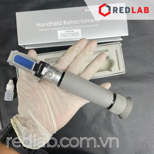 Khúc xạ kế đo độ mặn 0-100% TRANS Instruments - Singapore RSA0100 bù nhiệt, đo muối trong dung dịch / nước nuôi trồng thuỷ hải sản, có VAT