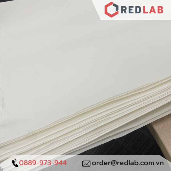 Giấy lọc định tính NewStar 60 x 60cm, chảy trung bình 102, dùng trong thí nghiệm, nghiên cứu, trường học, có VAT