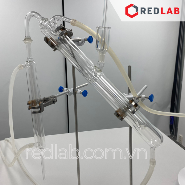 ​​​​​​​Bộ chưng cất Markham gồm Bình cầu 2L, phễu rót, thân chưng cất, sinh hàn thẳng, bình tam giác và phụ kiện, có VAT