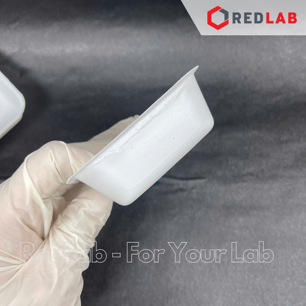 Đĩa cân nhựa PS trắng 100ml DxRxC 7.8x7.8x2.3cm ISOLAB 037.09.100 weighing dish (hộp 100 cái) có VAT