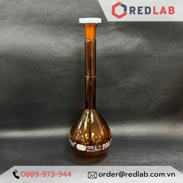 Bình định mức Nâu BIOHALL 1 2 5 10 20 25 50 100 200 250 500 ml 1L 2L 5L 10L, class A, nút nhựa, vạch sơn trắng, có VAT