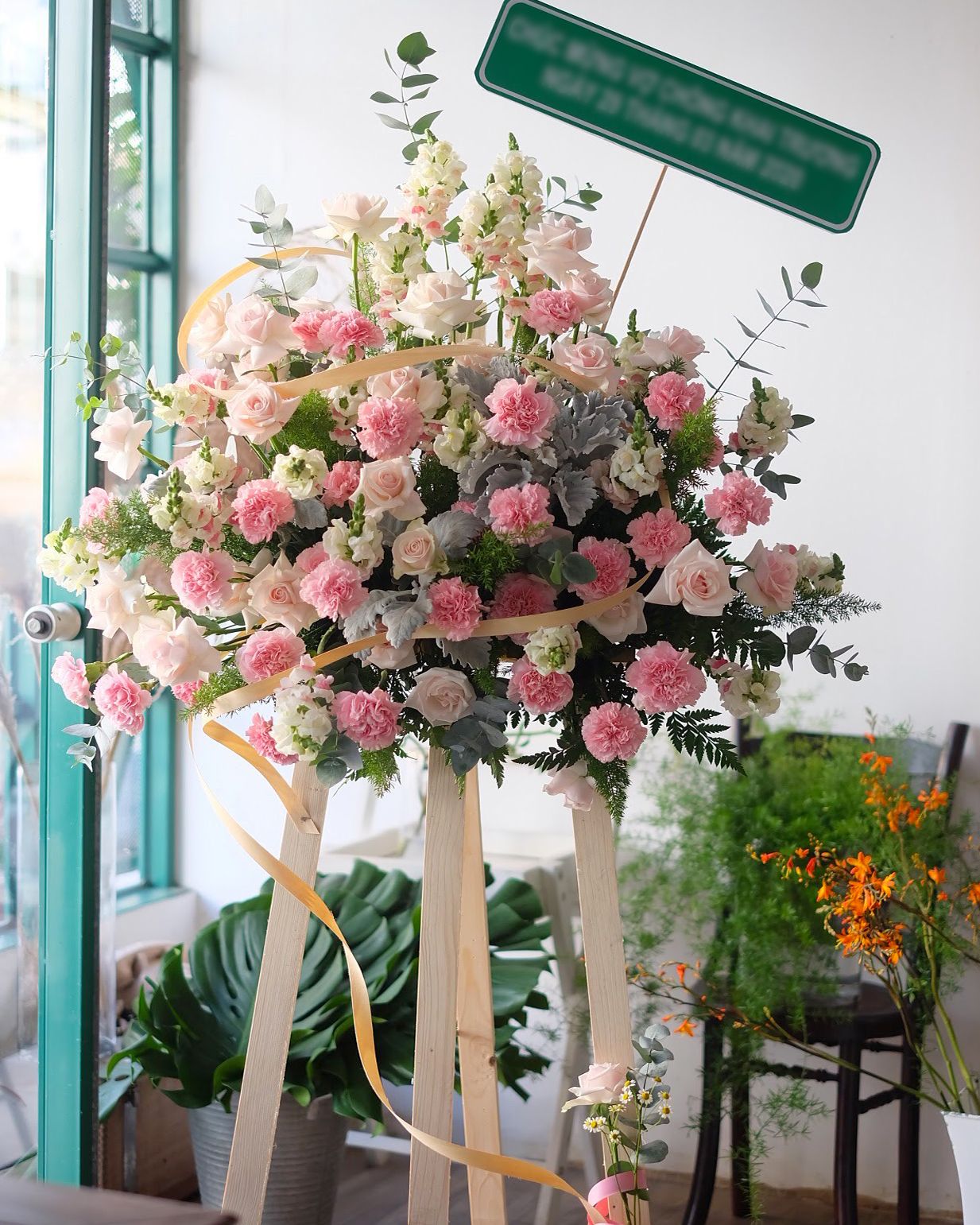  Kệ hoa chúc mừng 002 