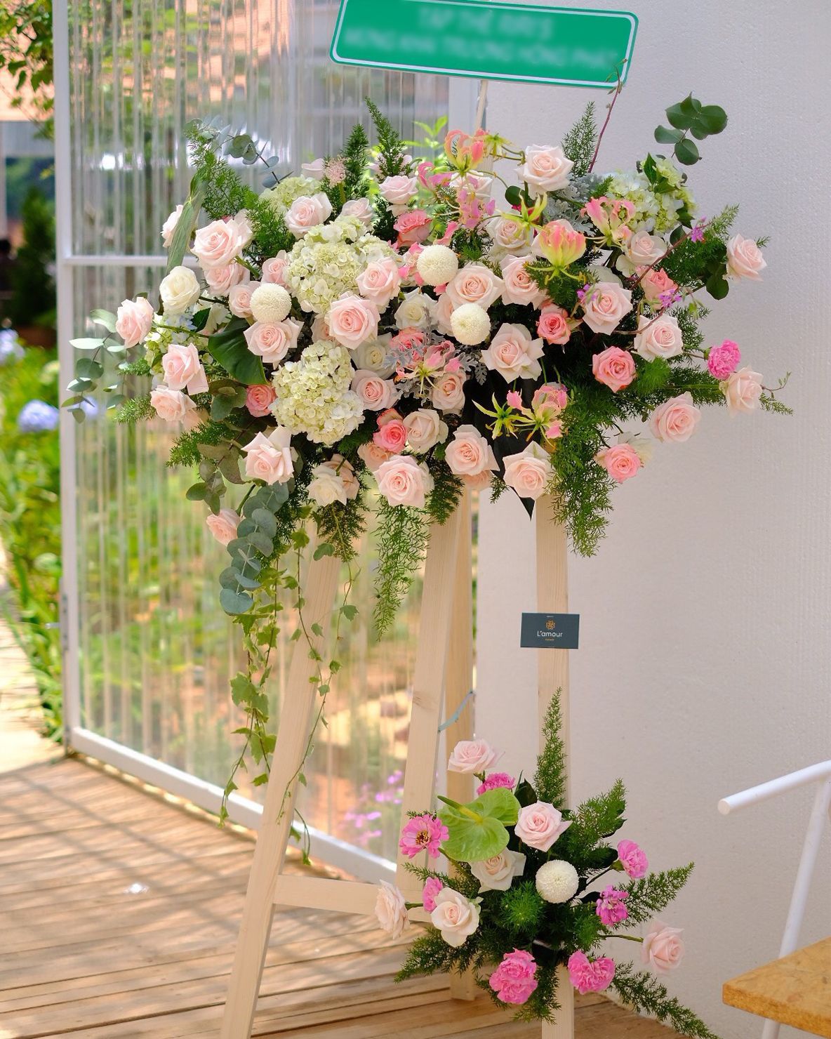  Kệ hoa chúc mừng 008 