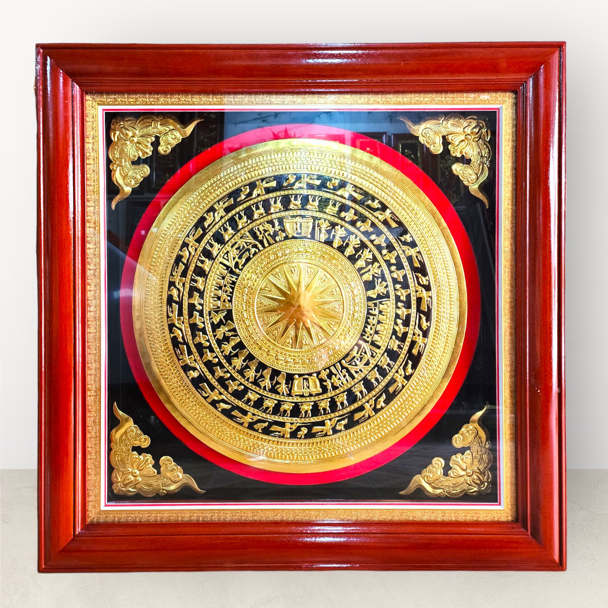  Tranh mặt trống gò đồng vàng dát vàng đk 60cm, khung 90cm mẫu 3 