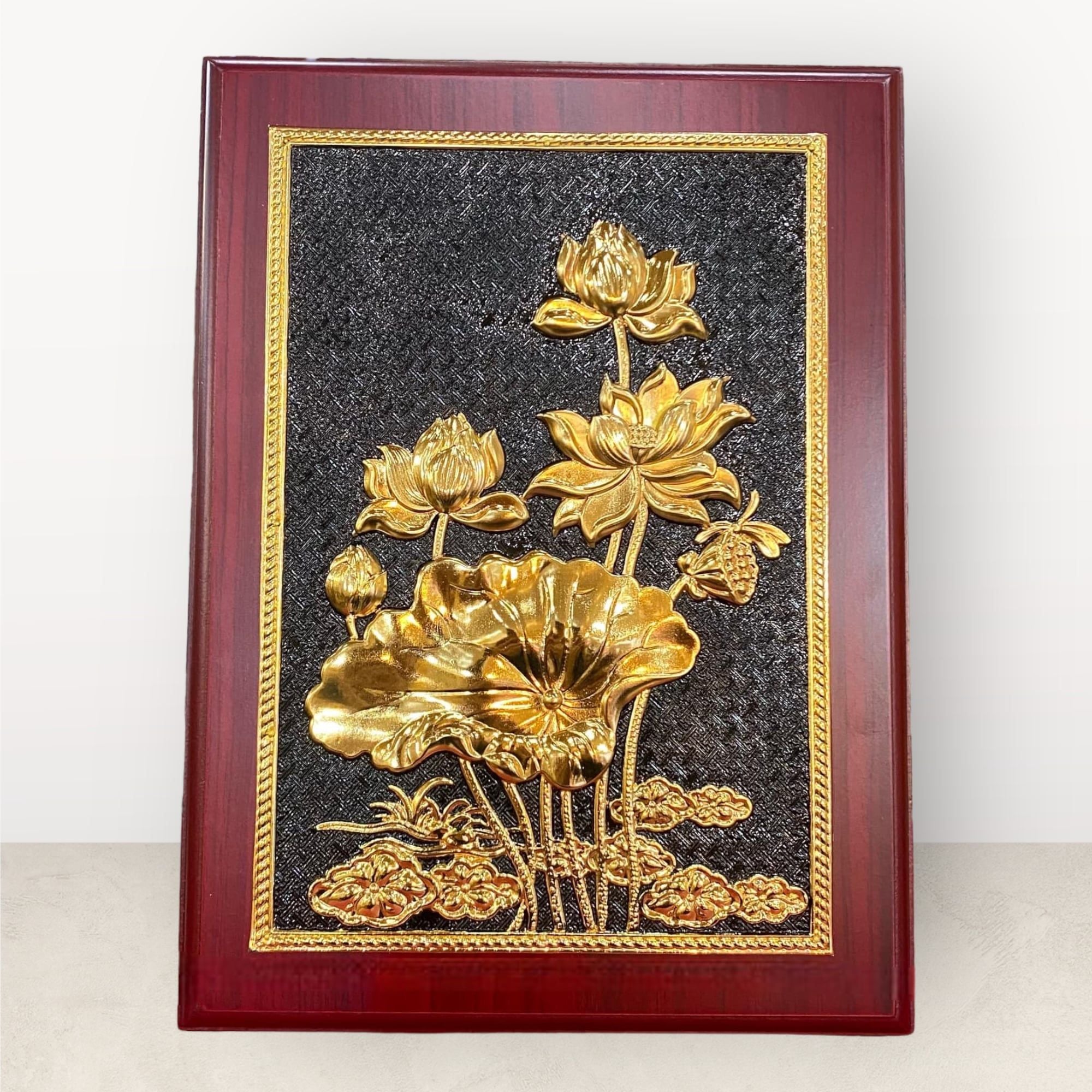  Tranh để bàn hoa sen đồng vàng mạ vàng 24K 23x32cm mẫu 3 
