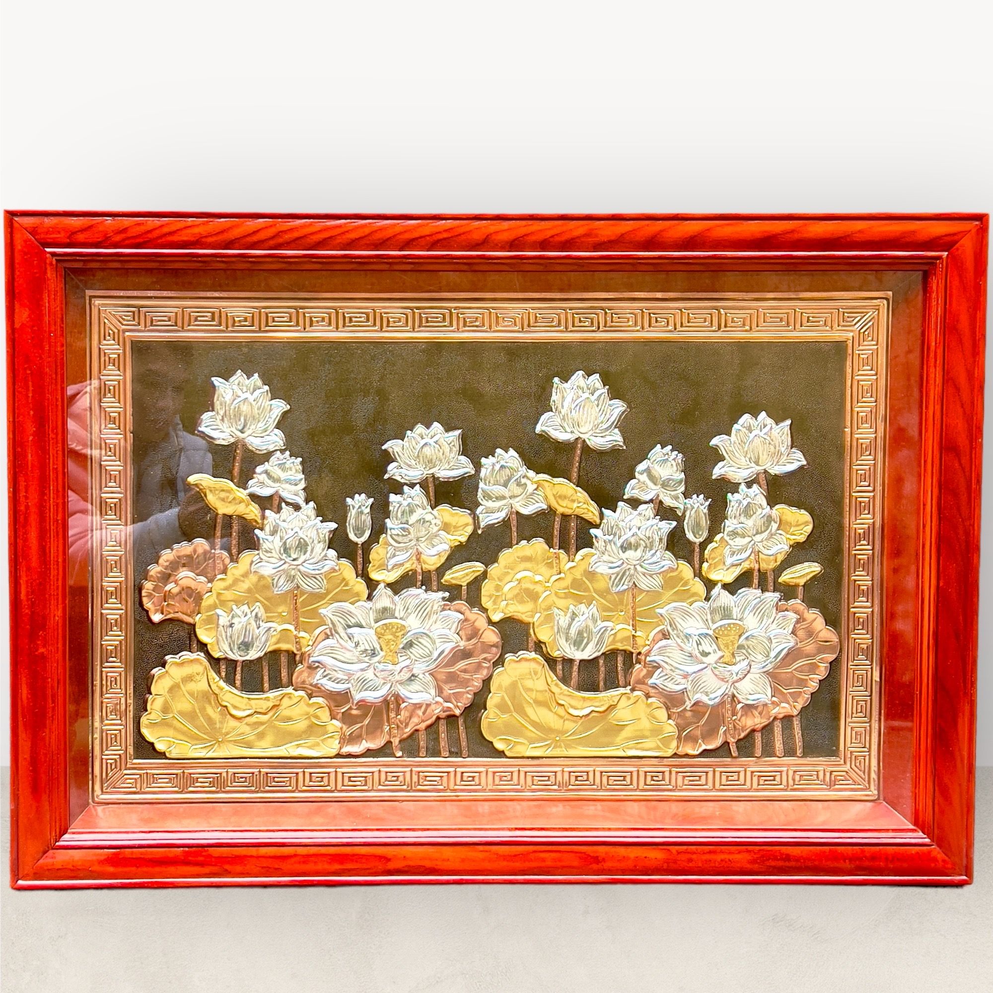  Tranh hoa sen đồng đỏ dát vàng 61x88cm 