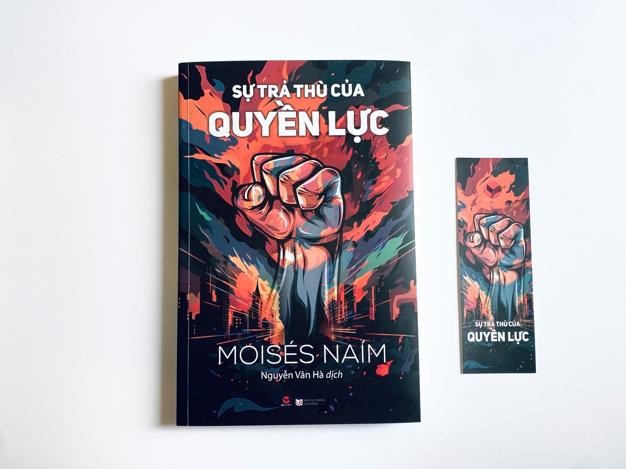  Sách - Sự trả thù của quyền lực 