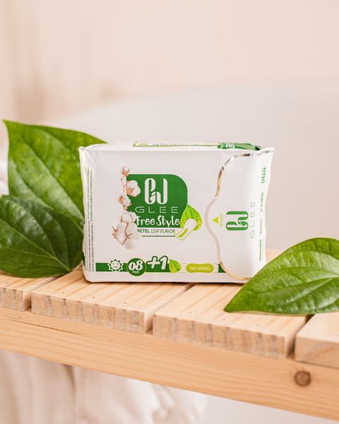 Băng vệ sinh Glee Free Style 8 miếng ban ngày hương Trầu không