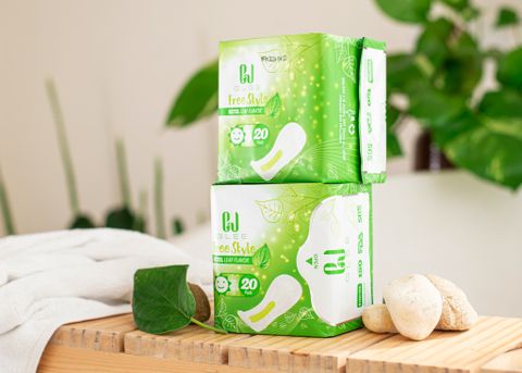 Băng vệ sinh Glee Free Style 20 miếng ban ngày hương Trầu không - Không cánh