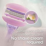 Dao cạo lông tích hợp sẵn gel hương hoa lan với 2 đầu thay dành cho nữ Venus ComfortGlide Freesia [Mỹ]