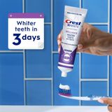 Kem đánh răng trắng sáng Crest 3D White Brilliance Luminous Purple 110g [Mỹ]