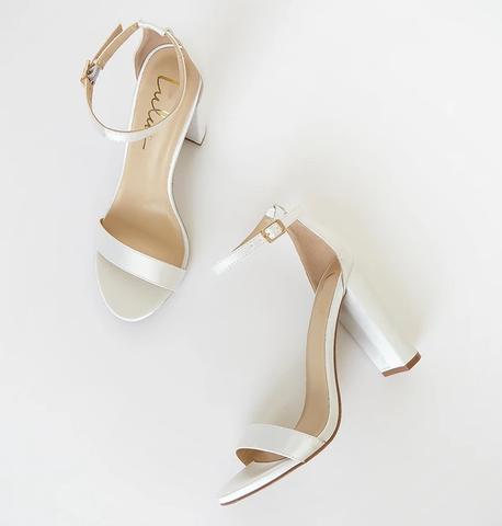 Sandal Lulus Taylor Ivory Satin trắng cao 10 phân - size 6.5 (37)