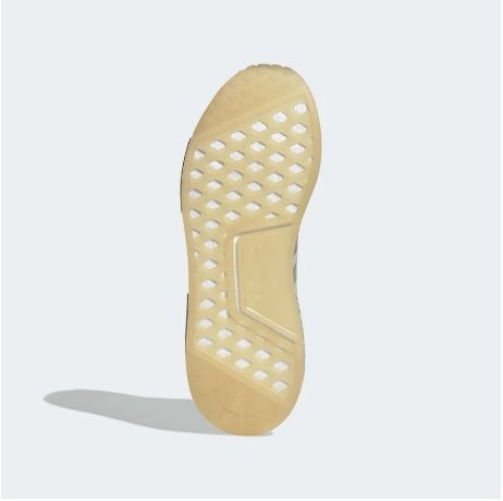 Size 39.5; 40, Giày thể thao Nam, Nữ Adidas NMD R1 [Auth]