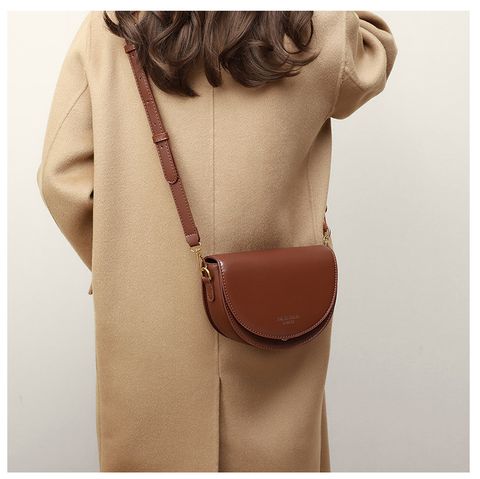 Túi đeo chéo nữ form nửa hình tròn - Saddle Bag