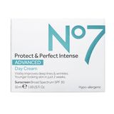 No7 - Kem & Serum dưỡng da - Protect & Perfect