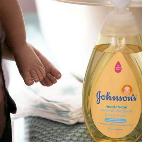 Sữa Tắm Gội Johnson's Head-To-Toe Tear Free - Dịu Nhẹ Chuẩn Mỹ 800 mL