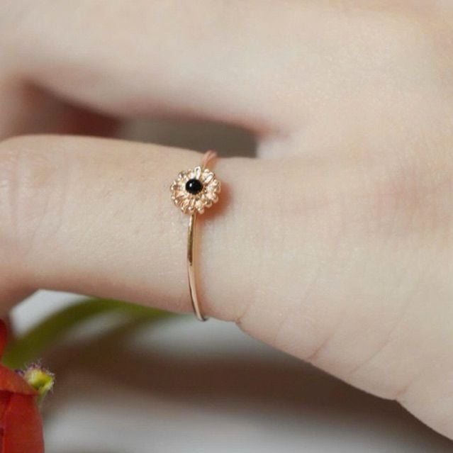 [ancafe.shop]Nhẫn bạc nữ,nụ hoa đen,hoa nhẹ nhàng,ngón út