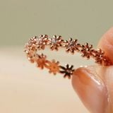 [ancafe.shop]Nhẫn bạc nữ hoa xen kẽ nhau