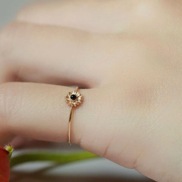 [ancafe.shop]Nhẫn bạc nữ,nụ hoa đen,hoa nhẹ nhàng,ngón út