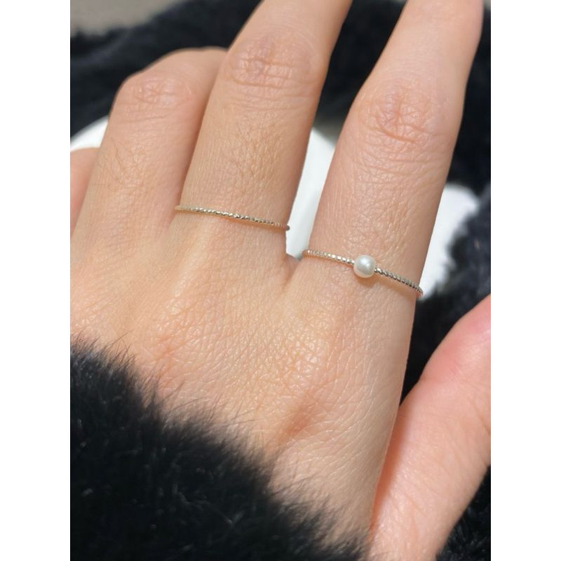 [ancafe.shop]Nhẫn ngón trỏ viên ngọc trắng, ngón giữa sần