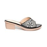 dép nữ đế PU kem siêu nhẹ cao 5cm Hanatabi quai ngang đính đá bigsize (35-42) mã HNDE5F1108