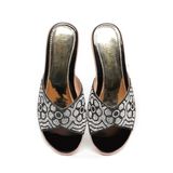 dép nữ đế PU kem siêu nhẹ cao 5cm Hanatabi quai ngang đính đá bigsize (35-42) mã HNDE5F1108
