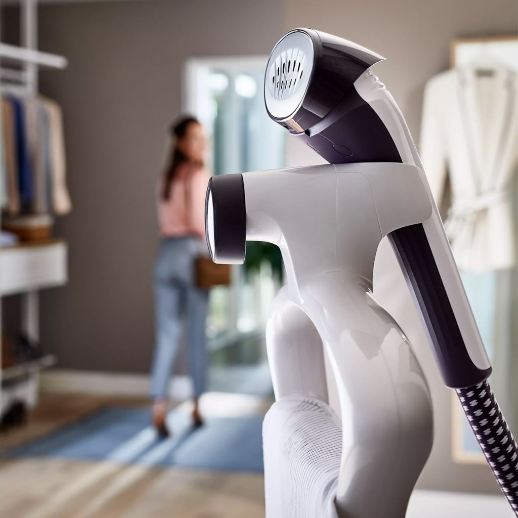 Bàn ủi hơi nước cầm tay loại đứng Philips GC558